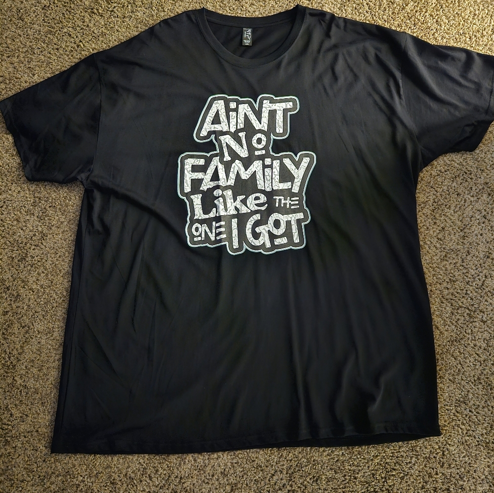 Black/green shirt
